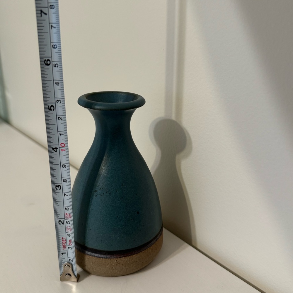 Small Vase - Picture 4 of 4